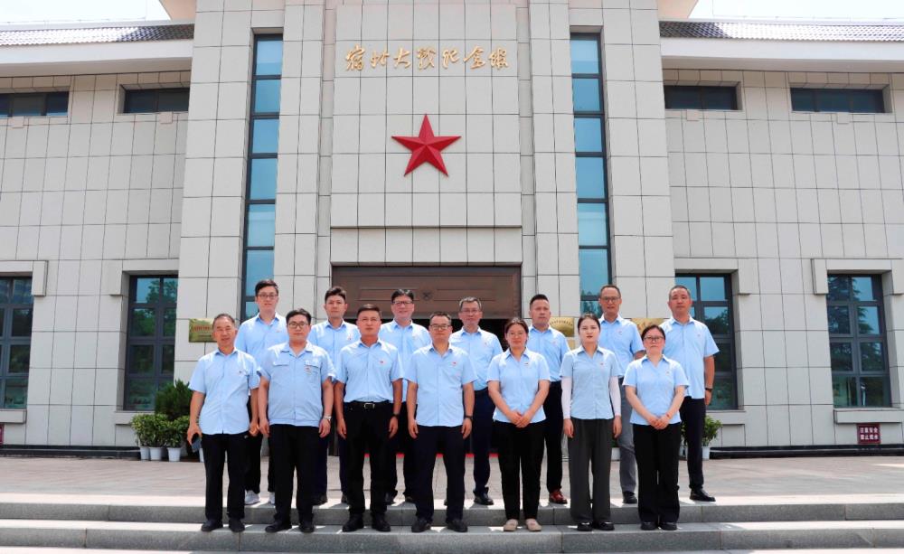 七一參觀蘇北大戰(zhàn)紀念館照片 (8) 七一參觀蘇北大戰(zhàn)紀念館照片 (8)